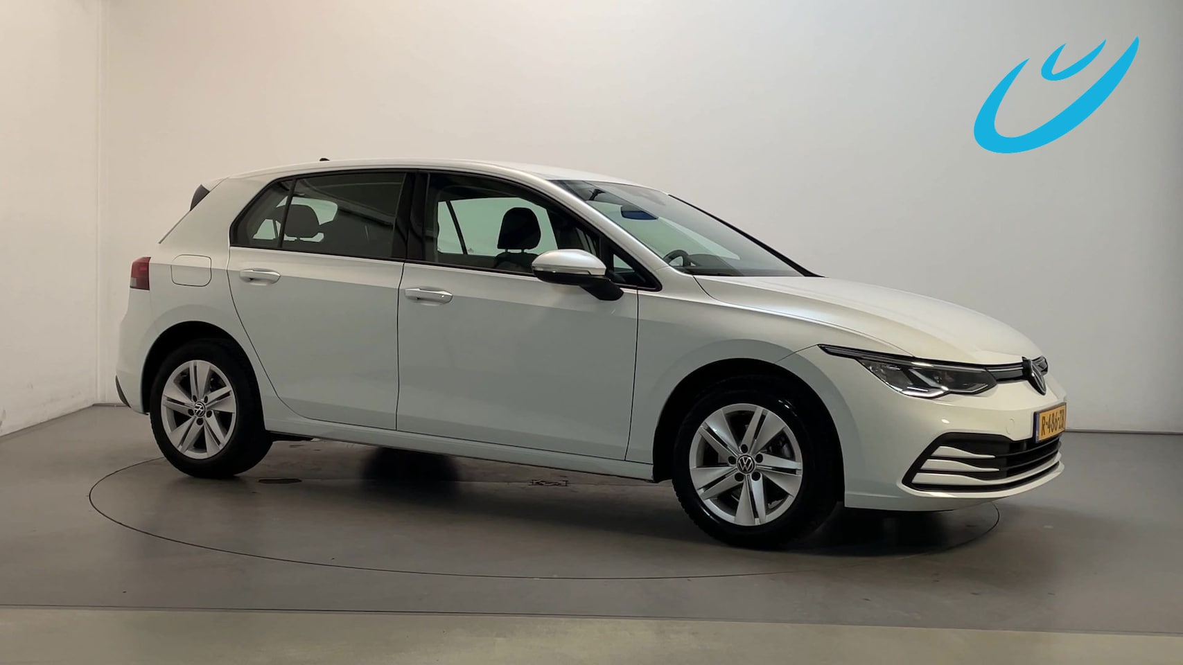 Volkswagen Golf - 1.0 TSI Life Business Alcantara Virtual Cockpit Navigatie DAB+ App-Connect - AutoWereld.nl