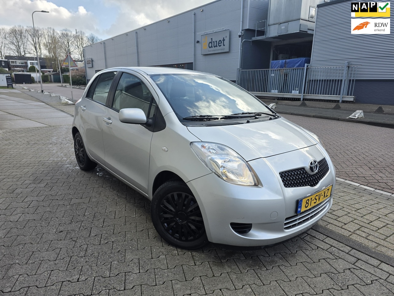 Toyota Yaris - 1.3 VVTi Sol MMT AUTOMAAT NEW APK 5 DR - AutoWereld.nl