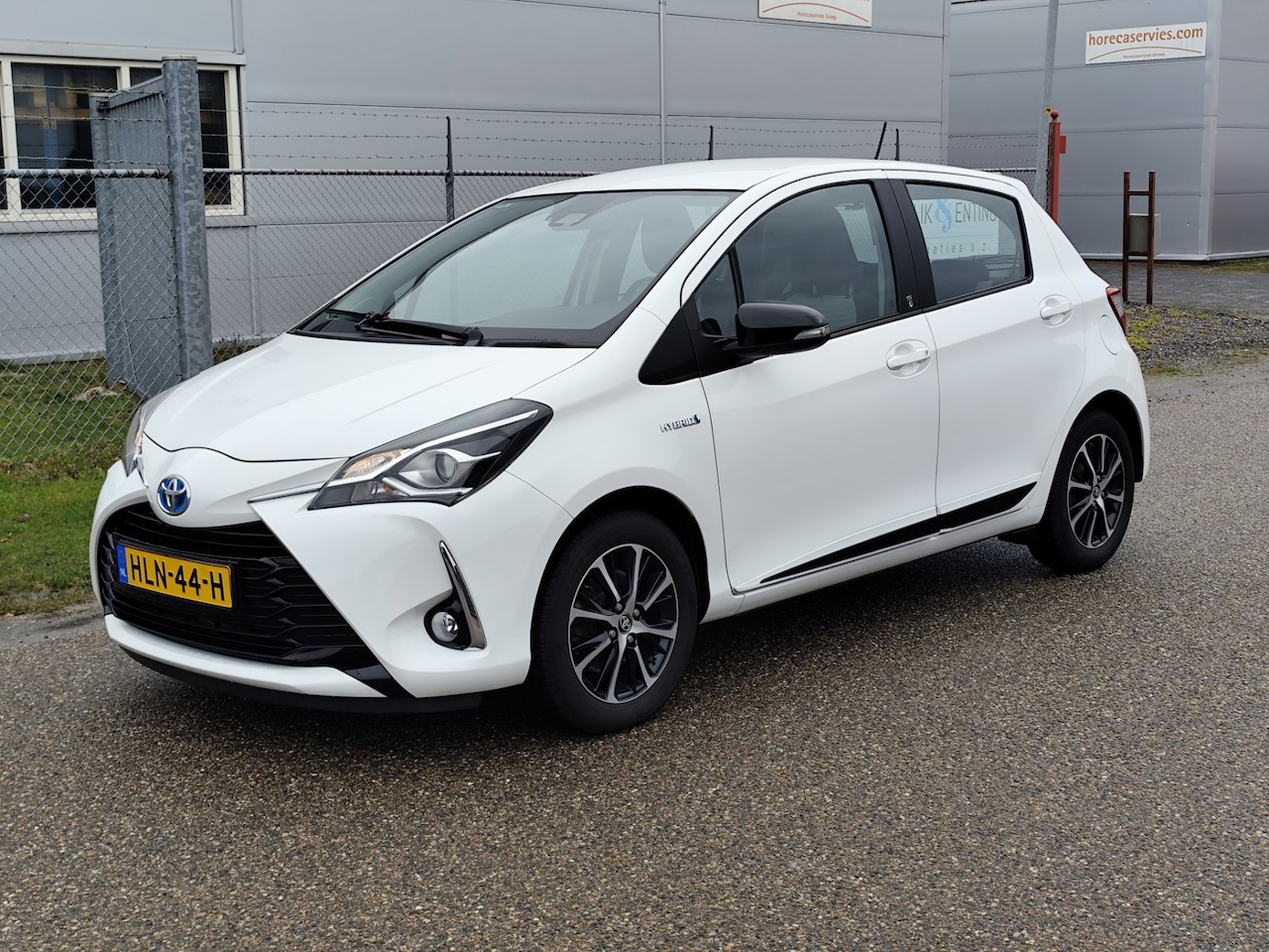 Toyota Yaris - 1.5 Hybrid Active " Dealer onderhouden " - AutoWereld.nl