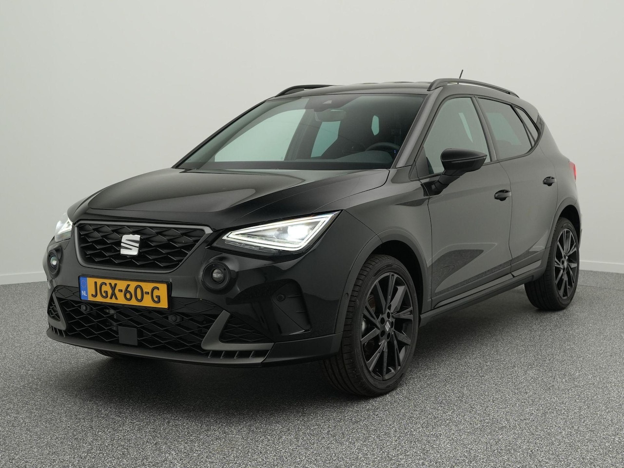 SEAT Arona - FR Business Connect 1.0 TSI 95PK | Trekhaak | Achteruitrijcamera | Adaptieve Cruise Contro - AutoWereld.nl
