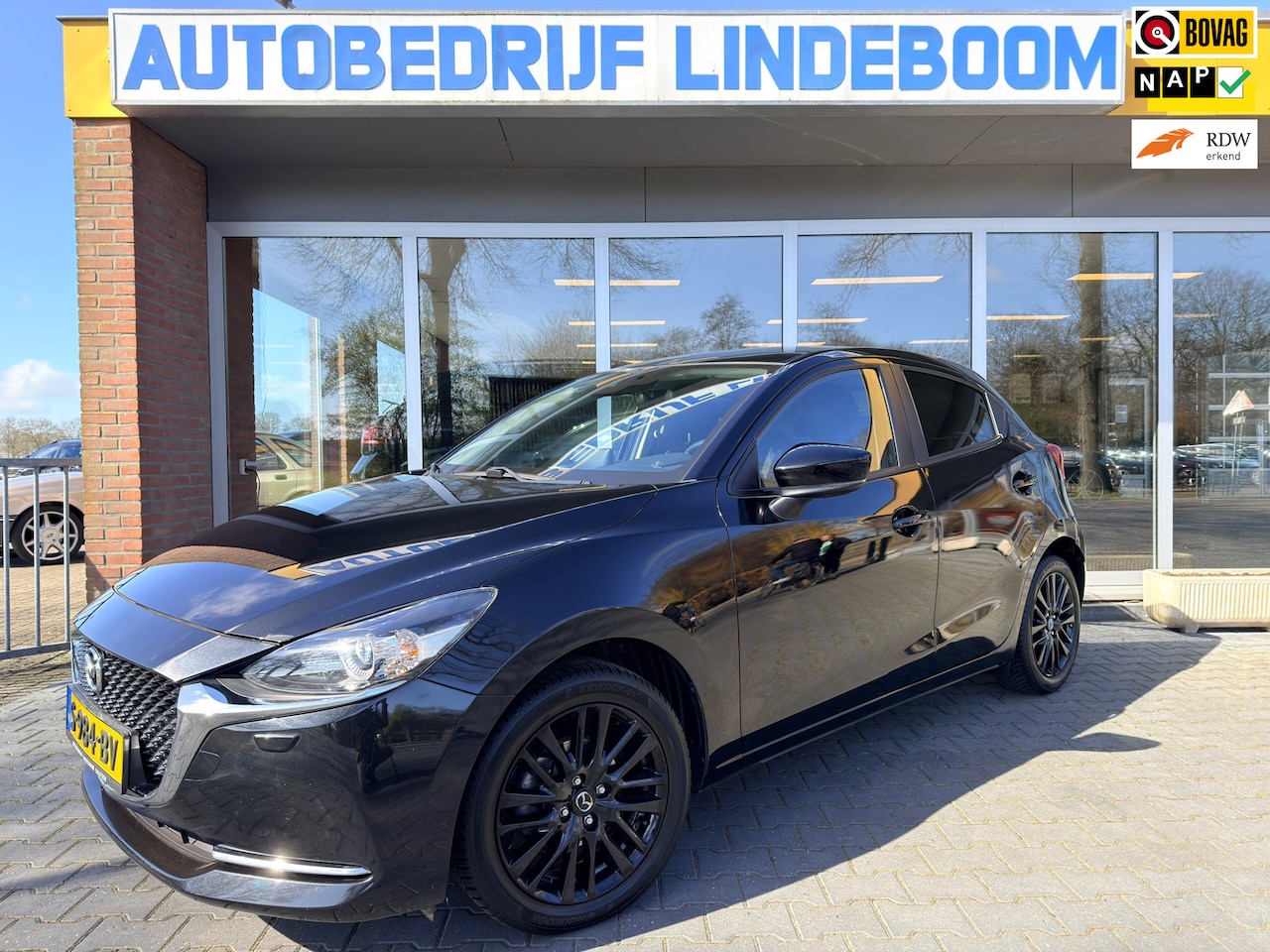 Mazda 2 - 1.5 Skyactiv-G Sportive Carplay AchteruitrijCamera - AutoWereld.nl