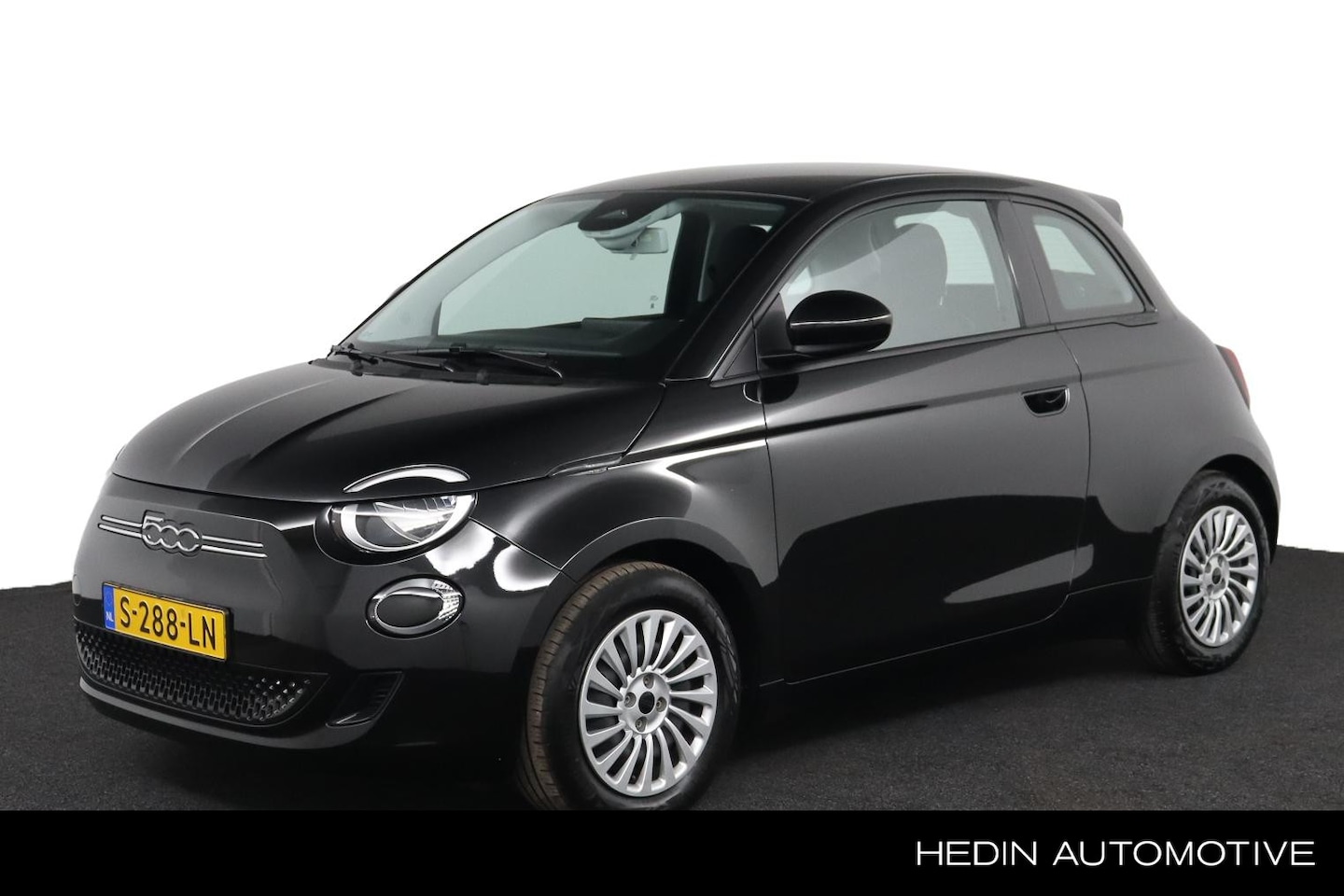 Fiat 500 - 42 kWh | Navigatie via App | Climate Control | Cruise Control | Apple Carplay/Android Auto - AutoWereld.nl