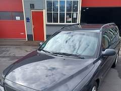 Volvo V70 - 2.4 Comfort Line met leder interieur