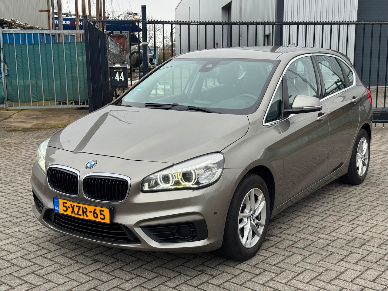 BMW 2-serie Active Tourer - 218i Clima Navi Elektrisch Ramen Div Opties - AutoWereld.nl