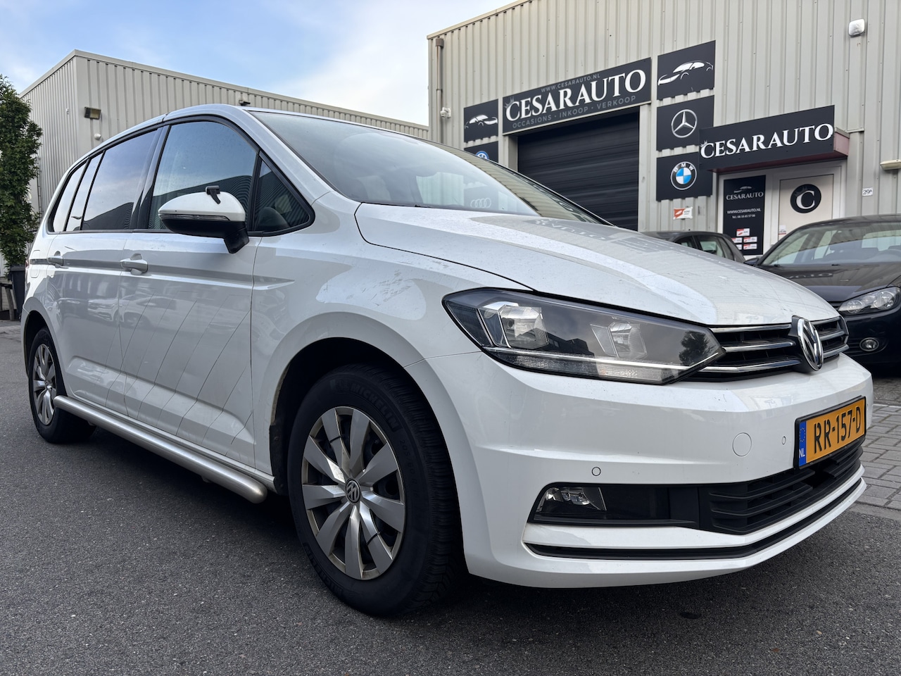 Volkswagen Touran - 2.0 TDI SCR AUTOMAAT / DEALERONDERHOUDEN - AutoWereld.nl