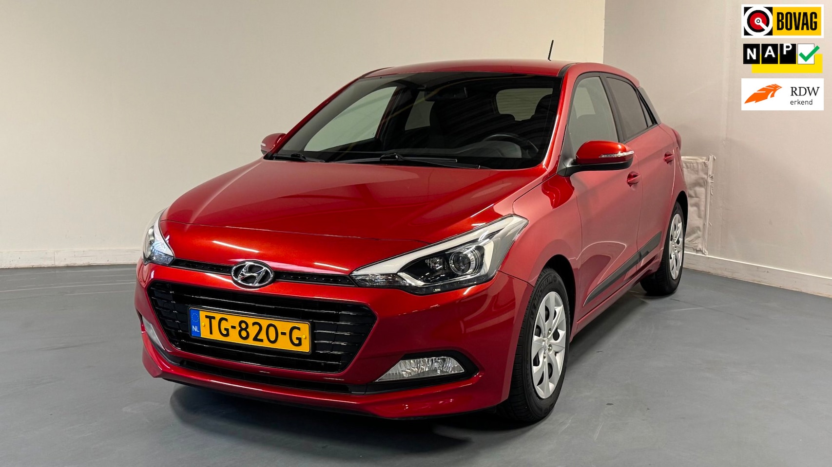 Hyundai i20 - 1.0 T-GDI Black Edition | NL-AUTO | TREKHAAK | PARKEERSENS. + CAMERA| - AutoWereld.nl
