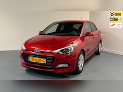 Hyundai i20 - 1.0 T-GDI Black Edition | NL-AUTO | TREKHAAK | PARKEERSENS. + CAMERA|