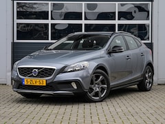 Volvo V40 Cross Country - 2.0 D4 190pk Summum | Navi | Climate control | Cruise control | Trekhaak