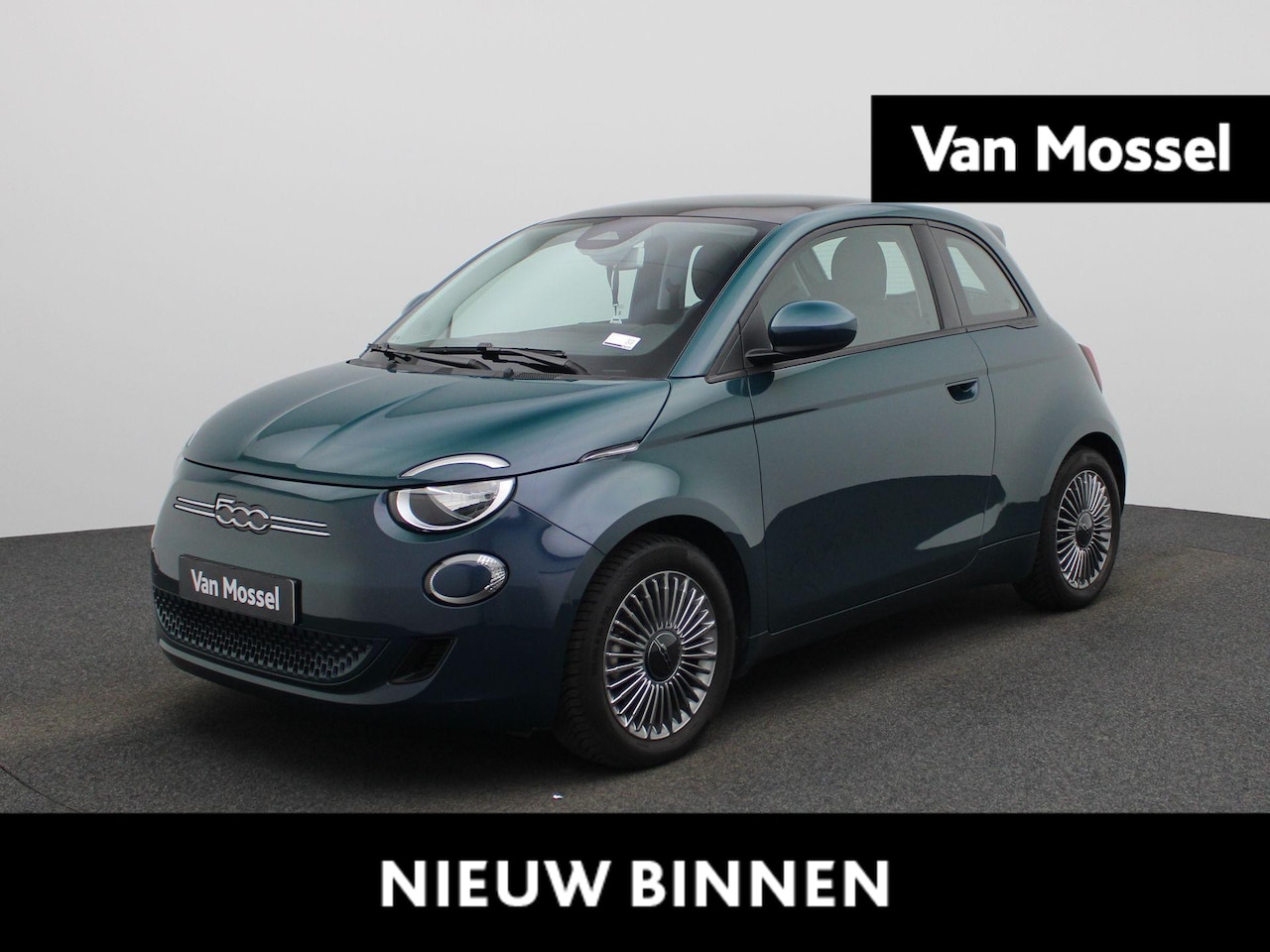 Fiat 500 - 500e 42 kWh Icon | PANORAMADAK | STOELVERWARMING | PARKEERSENSOREN | CLIMATE CONTROL | CRU - AutoWereld.nl