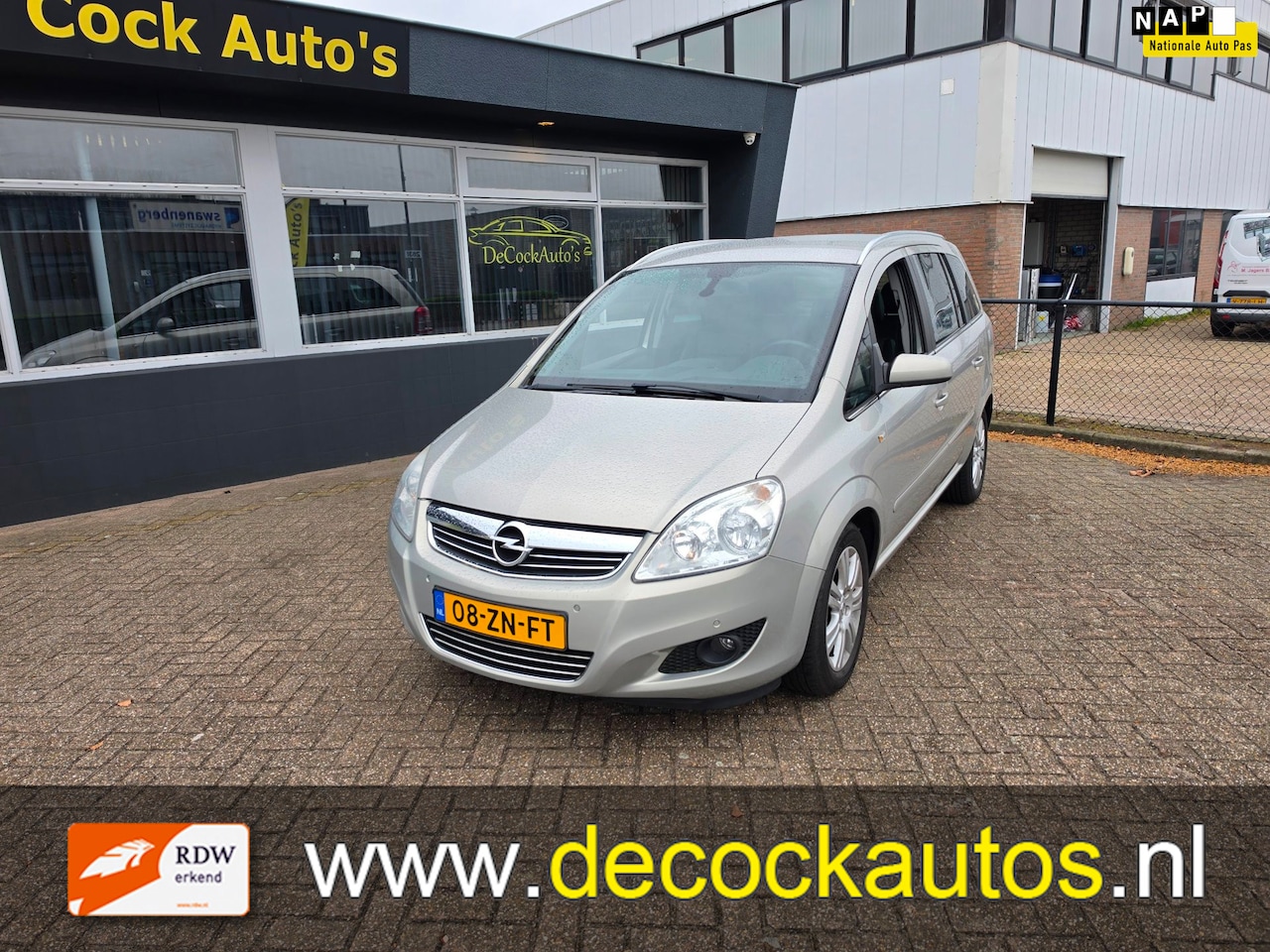 Opel Zafira - 2.2 Cosmo/AUTOMAAT - AutoWereld.nl