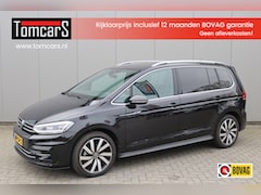 Volkswagen Touran - 1.5 TSI 150PK Automaat R-Line 7pers./Pano-dak/Navigatie/Camera/Elektr.-klep/Stoelverwarmin