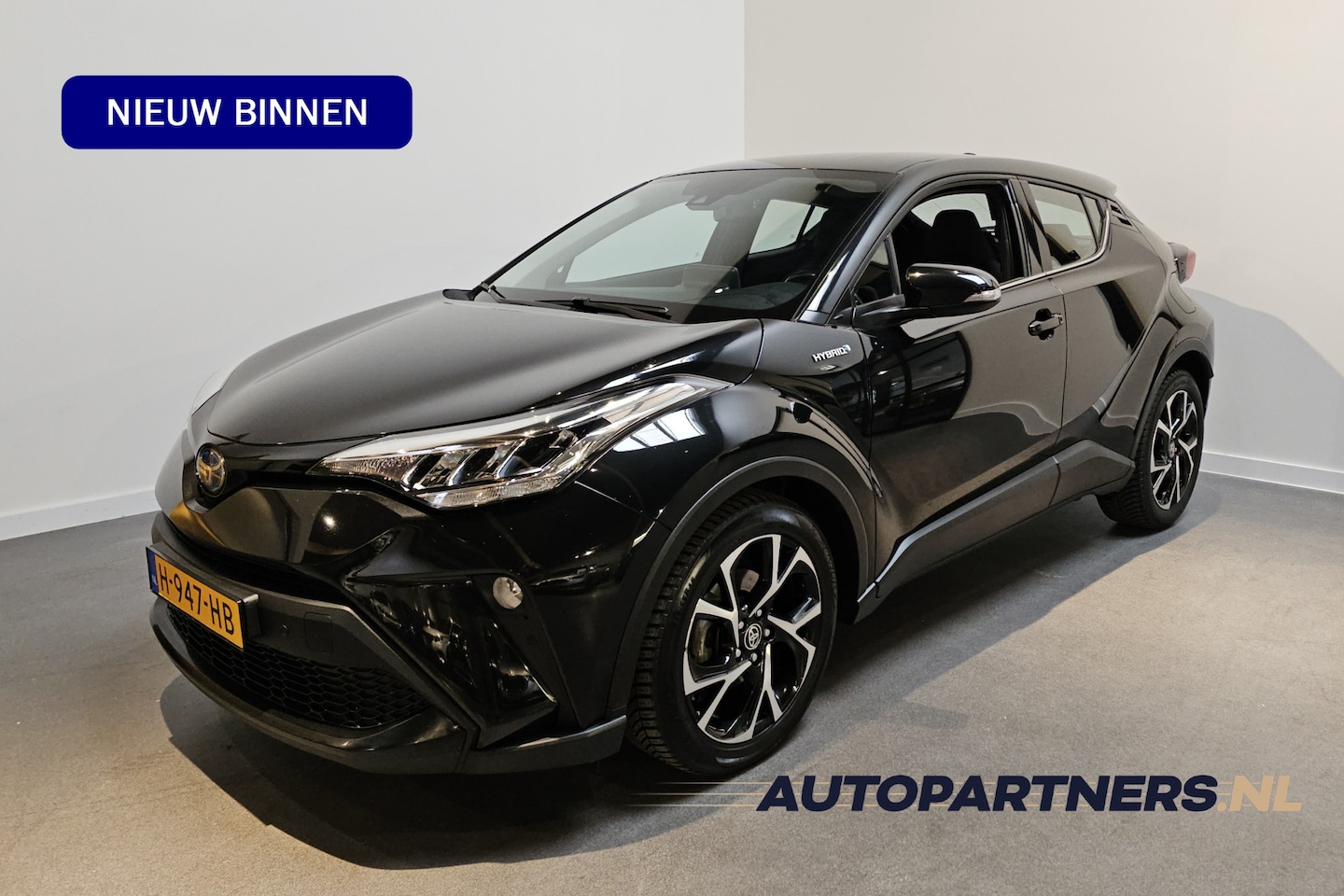 Toyota C-HR - 1.8 Hybrid Dynamic - Apple Carplay/Android Auto - Trekhaak - Adaptive Cruise - AutoWereld.nl