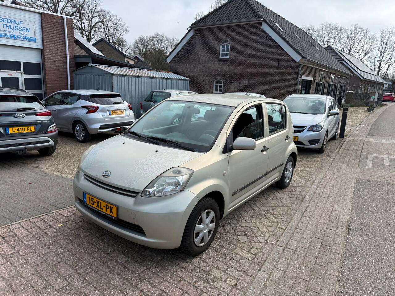 Daihatsu Sirion 2 - 1.0-12V Trend 1.0-12V Trend - AutoWereld.nl