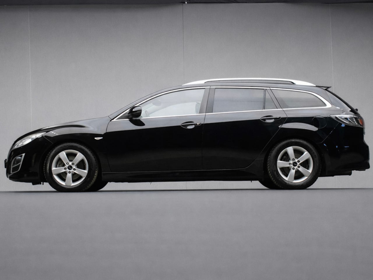 Mazda 6 Sportbreak - 2.5 GT-M Sport (BOSE,STOELVERWARMING,PDC,LED,CLIMATE,CRUISE,GETINT,LEDER,SPORTSTOELEN,LM V - AutoWereld.nl