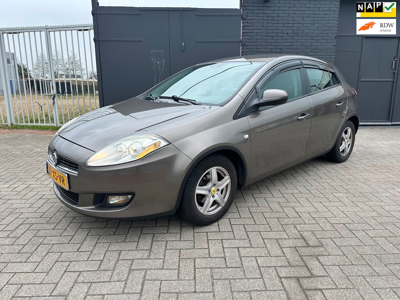 Fiat Bravo - 1.4 Dynamic Airco Cruise Control LMV - AutoWereld.nl