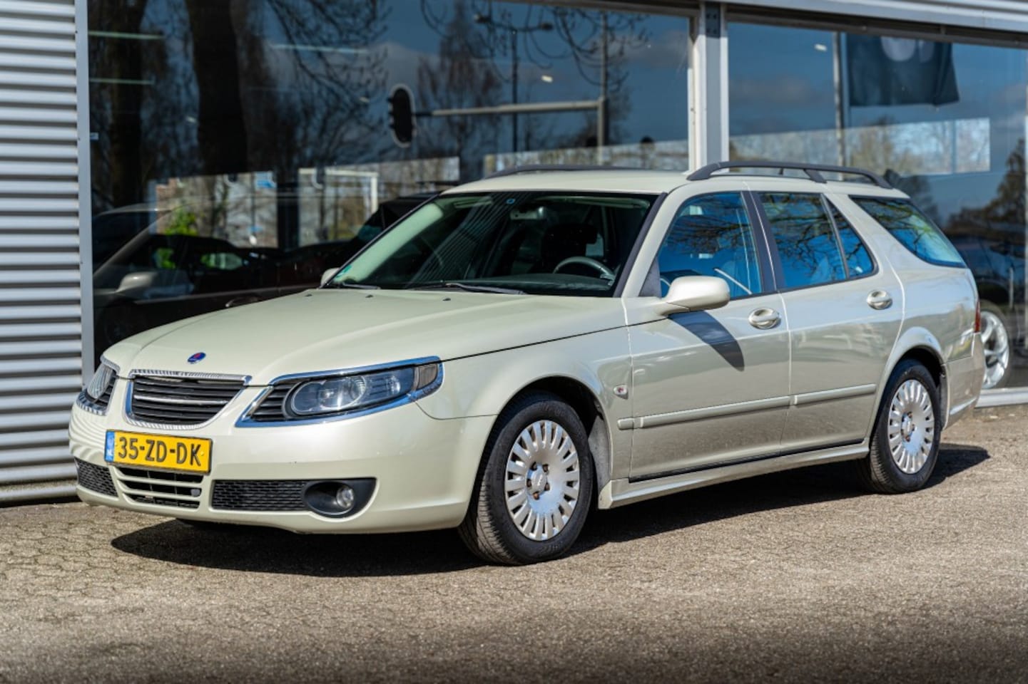 Saab 9-5 Estate - Estate 2.0t Business Automaat - AutoWereld.nl