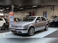 Volkswagen Golf - IV 1.4 Uniek 74DKM Airco Nette Auto