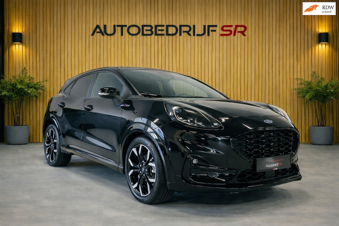 Ford Puma - 1.0 EcoBoost Hybrid Titanium ST-Line X Zo goed als nieuw! - AutoWereld.nl