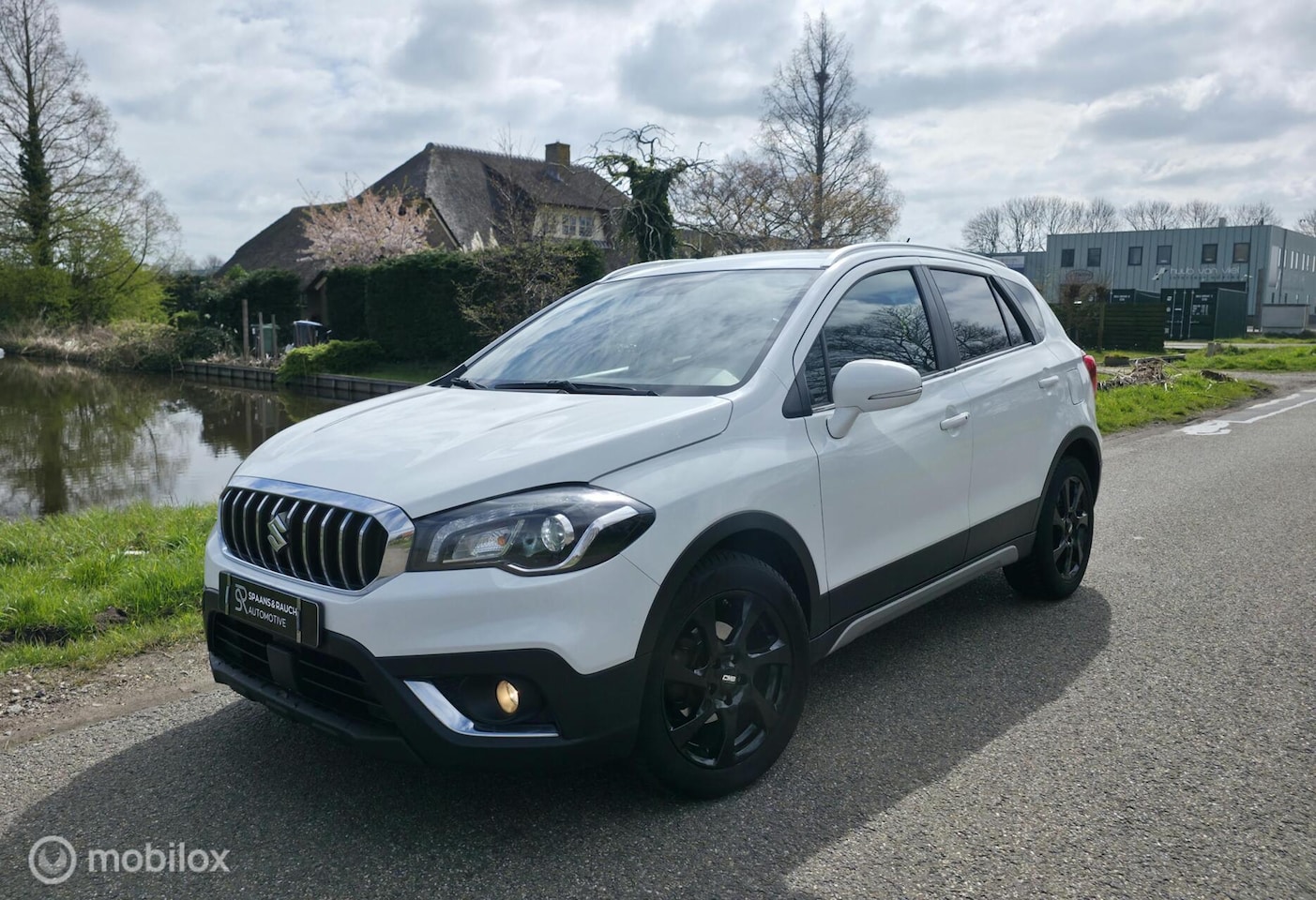Suzuki S-Cross - 1.0 Boosterjet / Navi / Camera / Trekhaak - AutoWereld.nl