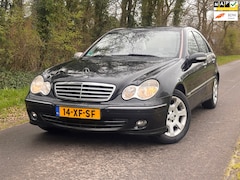 Mercedes-Benz C-klasse - 200 CDI Elegance | Automaat + Cruise control Nu € 4.750,