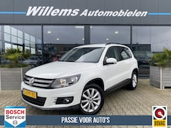 Volkswagen Tiguan - 1.4 TSI Comfort&Design Edition Trekhaak Wegkklapbaar, Navigatie & Cruise Control