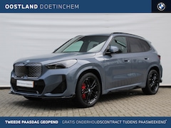 BMW iX1 - eDrive20 High Executive M Sport / Panoramadak / Trekhaak / Comfort Access / M Adaptief ond