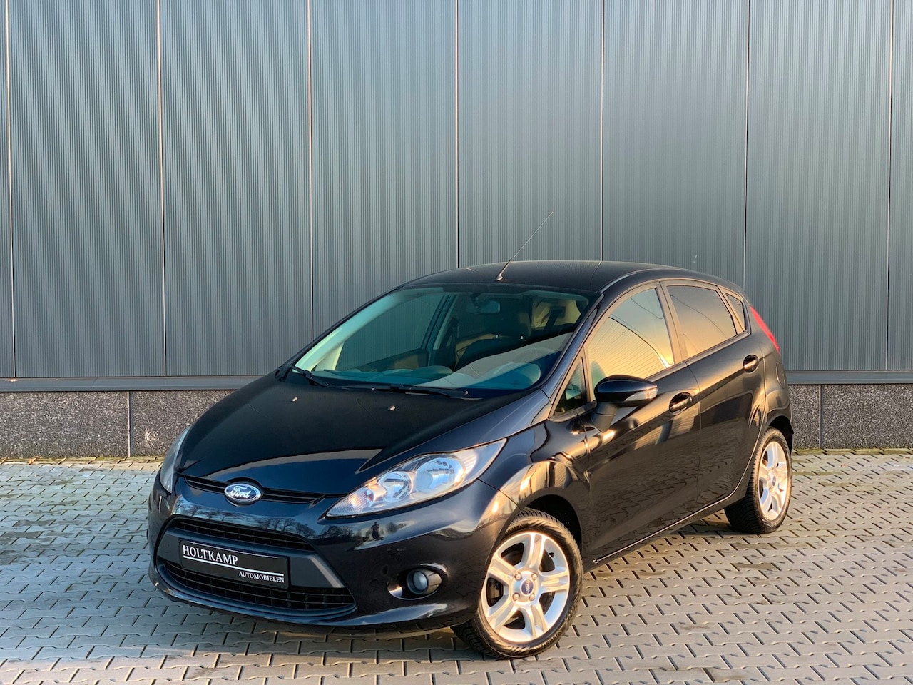 Ford Fiesta - 1.25 Ghia | AIRCO | STOELVERWARMING | BLEUTOOTH - AutoWereld.nl