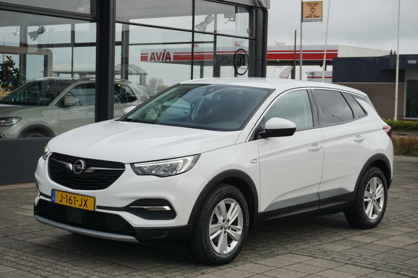Opel Grandland X - 1.2 Turbo Business Executive | Carplay | Trekhaak - AutoWereld.nl