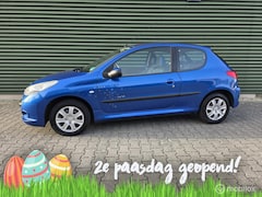 Peugeot 206 - 1.1 XR|Airco|Nieuwe Apk|