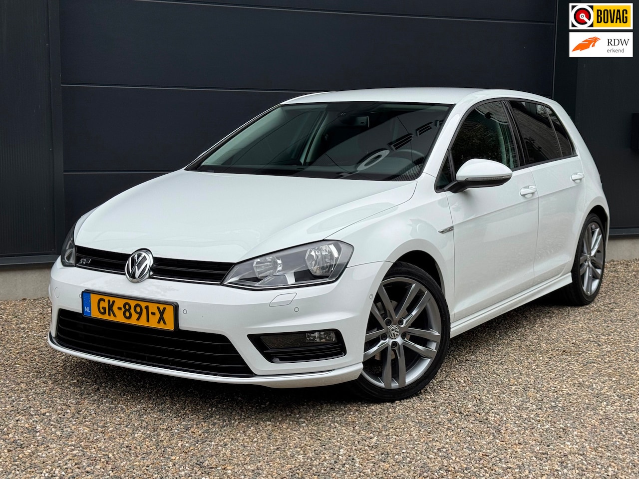 Volkswagen Golf - 1.2 TSI Cup R-line | 18" LMV | TREKHAAK AFN | PDC V+A | CLIMA - AutoWereld.nl