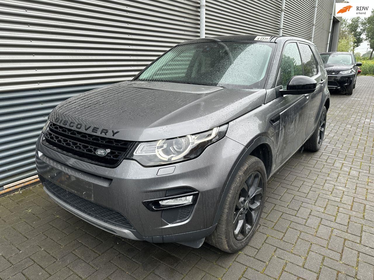 Land Rover Discovery Sport - 2.0 TD4 PANO/VOL OPTIES/RIJDBAAR! - AutoWereld.nl
