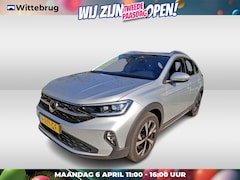 Volkswagen Taigo - 1.0 TSI Style / CRUISE/ CLIMATE/ LED/ PARK. SENSOREN V&A/ NAVI/ 17"LMV
