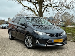 Toyota Auris Touring Sports - 1.8 Hybrid Lease pro | Pano + Cruise + Clima nu € 7.975,