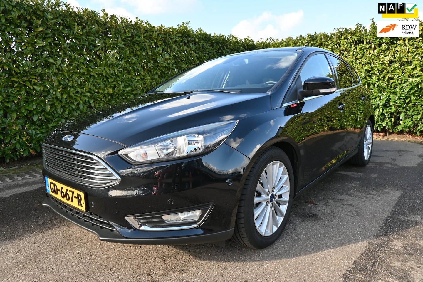 Ford Focus - 1.0 Titanium Edition. Origineel Nederlandse auto met NAP. - AutoWereld.nl