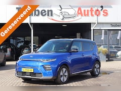 Kia e-Soul - ExecutiveLine 64 kWh Navigatie, Cruise control, Camera, Voor- en achter stoelverwarming, C
