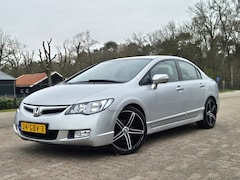 Honda Civic - 1.3 Hybrid