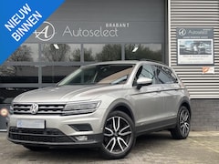 Volkswagen Tiguan - 1.5 TSI ACT Highline Clima Acc Camera