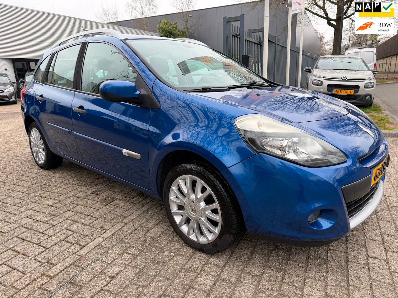 Renault Clio Estate - 1.2 TCE Sélection Business Sport navi, cruise , elec pakket, clima / airco, perfect rijden - AutoWereld.nl