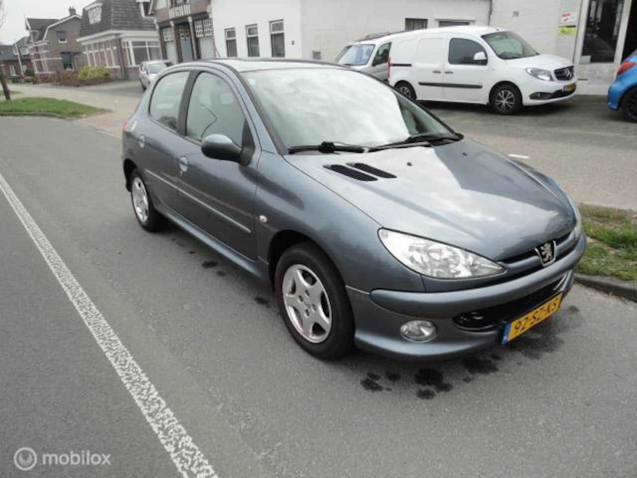 Peugeot 206 - 1.4 Air-line 3 nwe apk - AutoWereld.nl