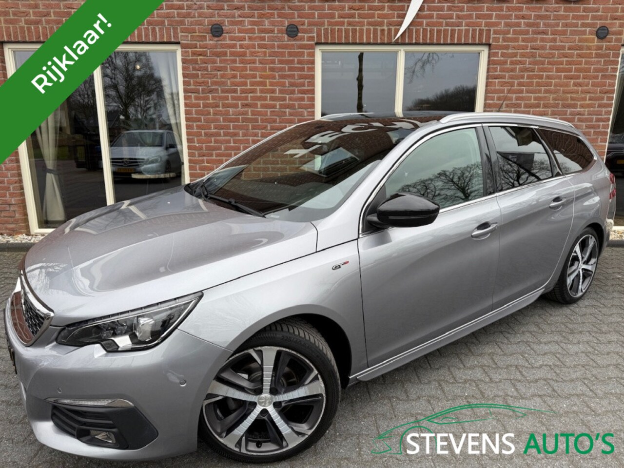 Peugeot 308 SW - 1.2 PureT.Blue L. GT TREKHAAK / CAMERA / PANODAK / MASSAGE STOEL - AutoWereld.nl