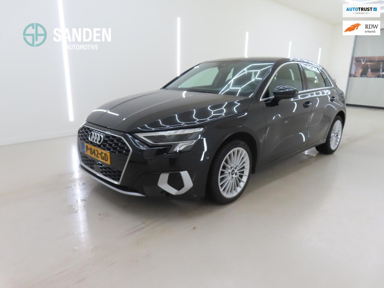 Audi A3 Sportback - 30 TFSI Advanced edition|Automaat|Led|Navi|Parkeersensoren|Stoelverwarming|17 inch - AutoWereld.nl