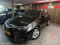 Toyota Auris - 1.8 Hybrid Now / Cruise Control / NL Auto
