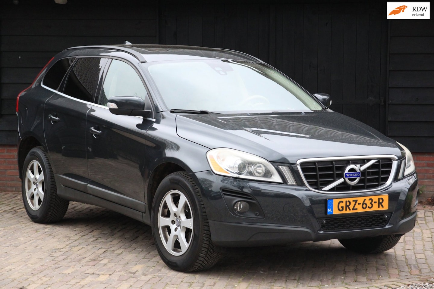 Volvo XC60 - 3.0 T6 AWD Summum Panorama-Elek,Dak/Xenon/Parkeersensor v,a/Leer - AutoWereld.nl