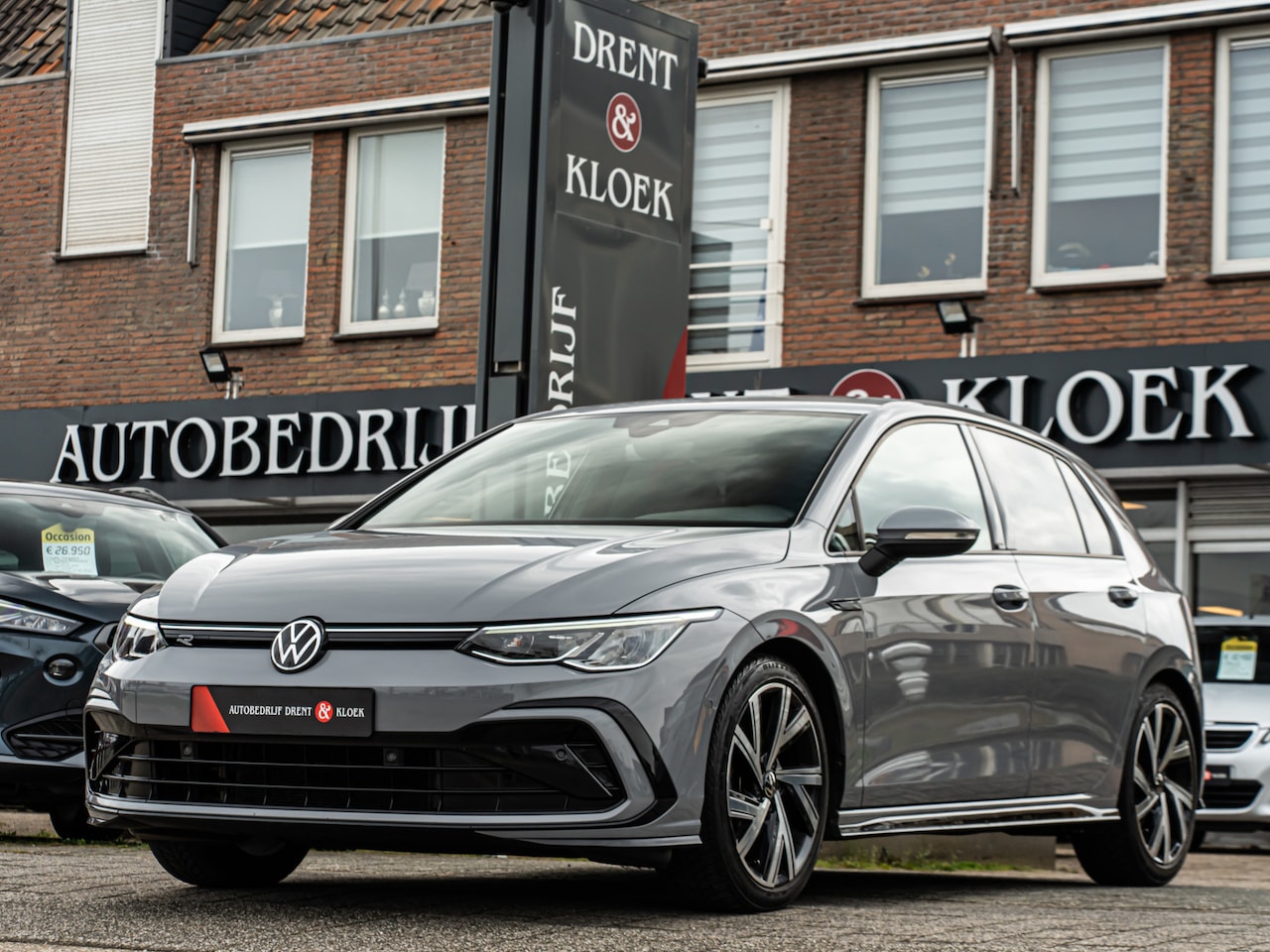 Volkswagen Golf - 1.5 TSI R-Line ORG NL 18 INCH STOELVERW VIRTUAL DASH DODEHOEK - AutoWereld.nl