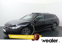 Volkswagen Passat Variant - R-Line Edition 1.5 eHybrid 150 kW / 204 PK DSG | Trekhaak wegklapbare kogel | Stoelverwarm