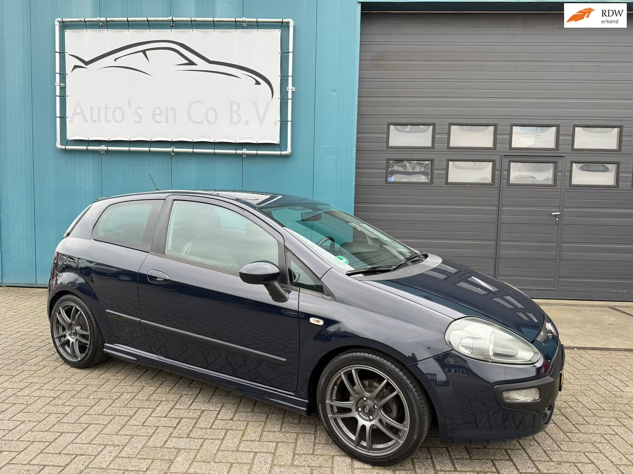 Fiat Punto Evo - 1.4 Racing Airco Cruise 17"Lm velgen Rvs Sportuitlaat Incl nw Apk 04-2027 - AutoWereld.nl