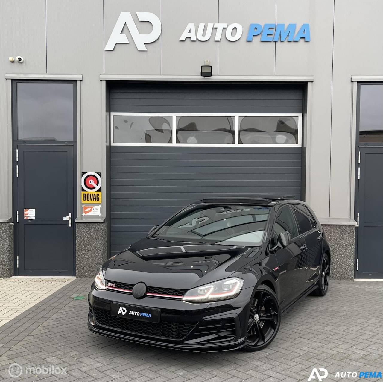 Volkswagen Golf - 2.0 TSI GTI TCR Pano Keyl Dyn Leder - AutoWereld.nl