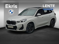 BMW iX1 - eDrive20 M Sport | Trekhaak | Panoramadak | Harman Kardon | Cruise control adaptief met St