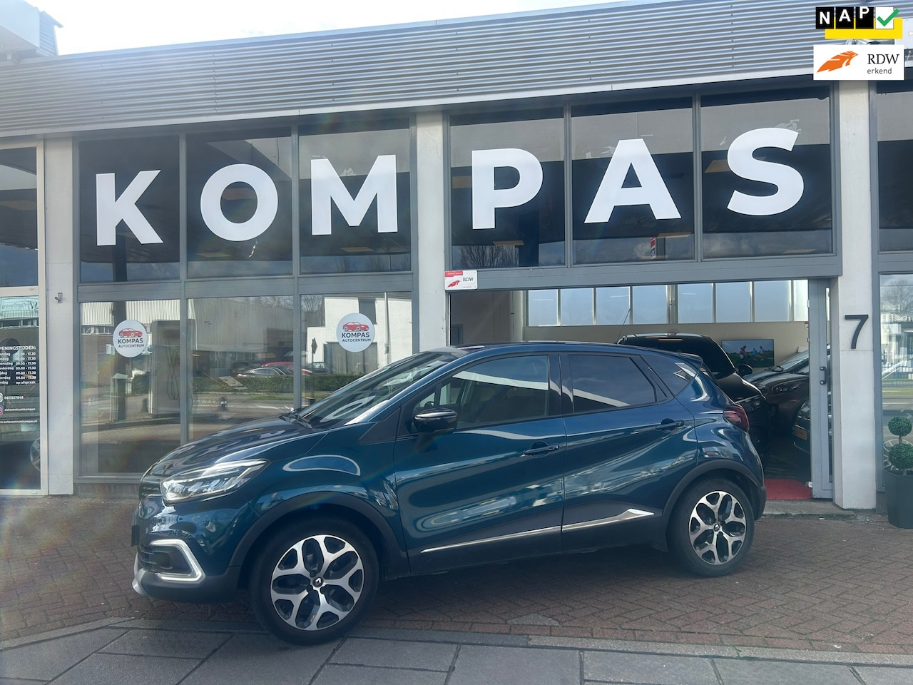 Renault Captur - 0.9 TCe Intens |NAP|AIRCO|CRUISE|USB|2EIG|APK2027|TREKHAAK|4xEL.RAMEN|P.SENSOR|LM.VELGEN - AutoWereld.nl