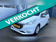 Peugeot 208 - 1.2 VTi Style-Navi-Airco-Cruise-Velgen-New APK